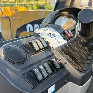 2015 Caterpillar TH 407C - Image 3