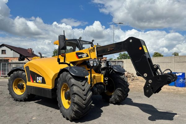 2016 Caterpillar TH407C AG